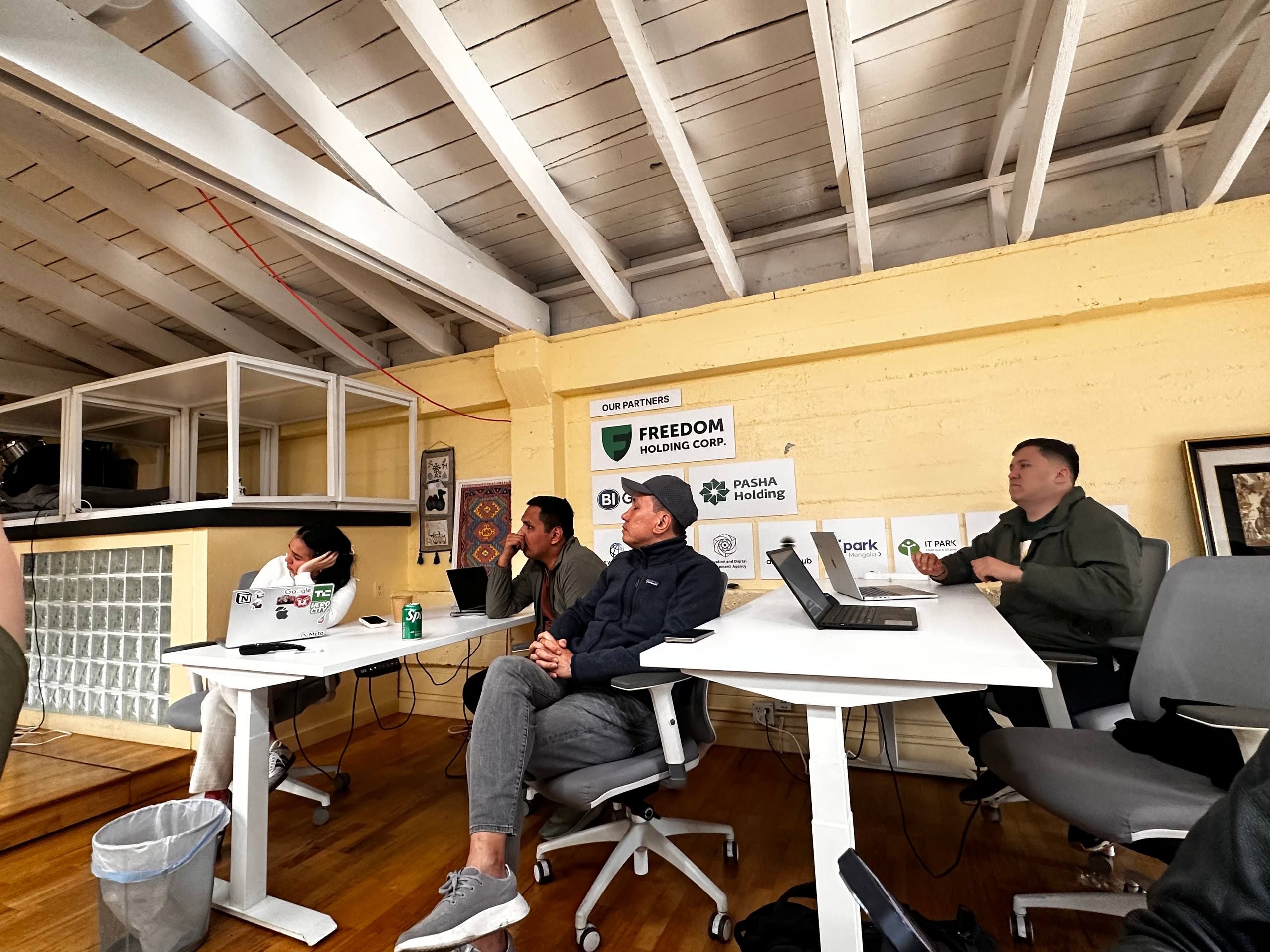 Amerika Qo'shma Shtatining Kremniy vodiysida Silk Road Innovation Hub doirasida startap pitchlari bo‘lib o‘tmoqda‼️